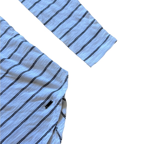 Hollister Striped Long Sleeve Shirt | Women’s XS - Picture 3 of 6